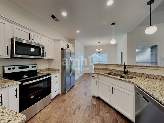 Foto del edificio - 160 Shady Ln Cove