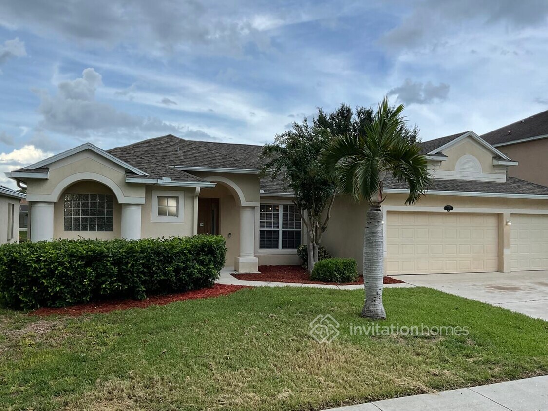 Primary Photo - 1120 Hollister Dr