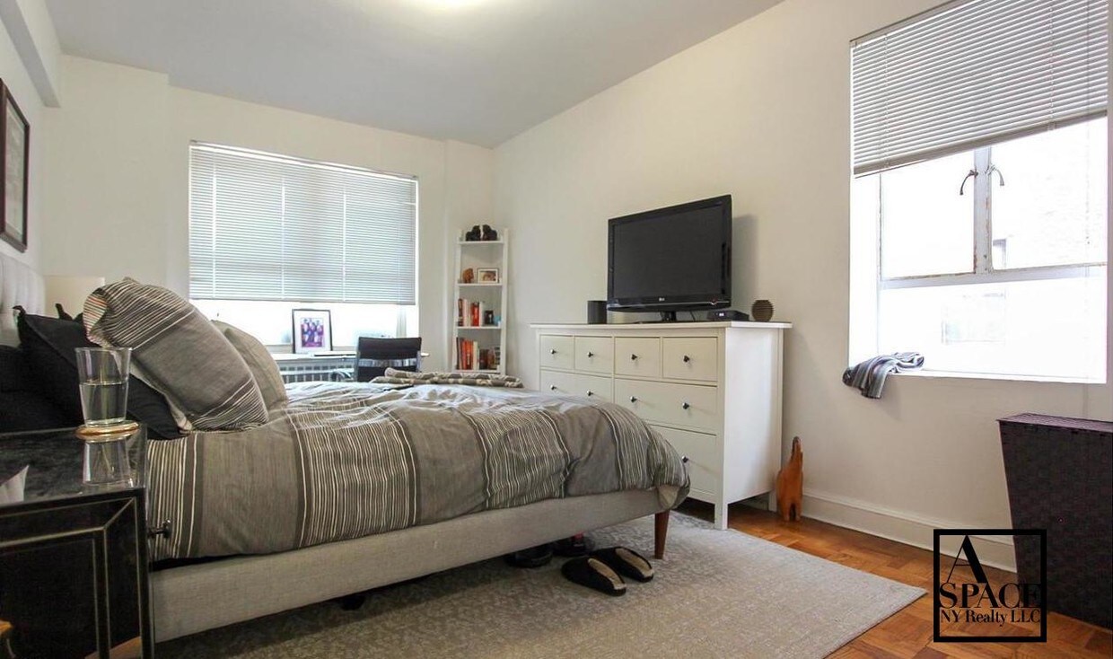 Primary Photo - 104 East 36th Street