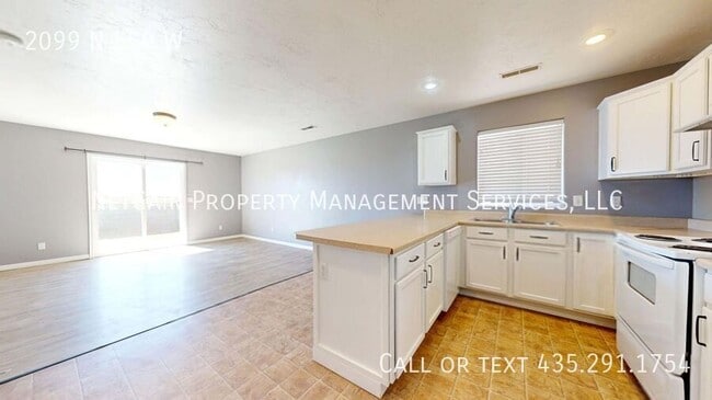 Building Photo - 2099 N 550 W