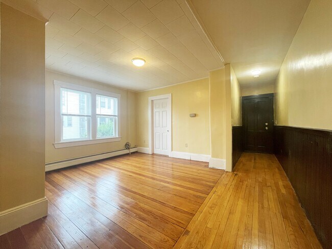 Foto del edificio - 1834 River St