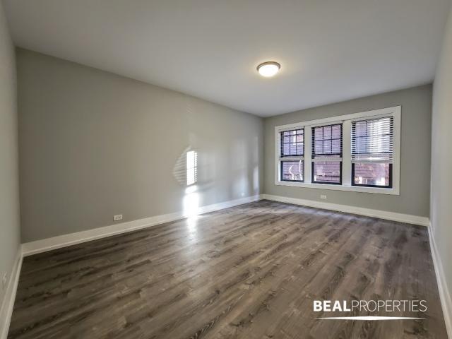 Foto principal - 2 bedroom in EVANSTON IL 60202