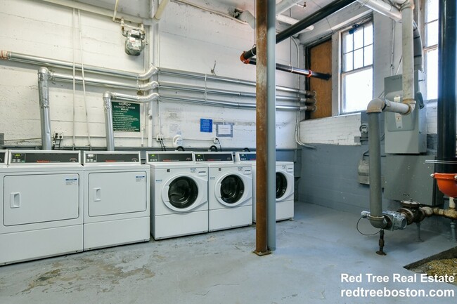 Foto del edificio - 28 Quint Ave