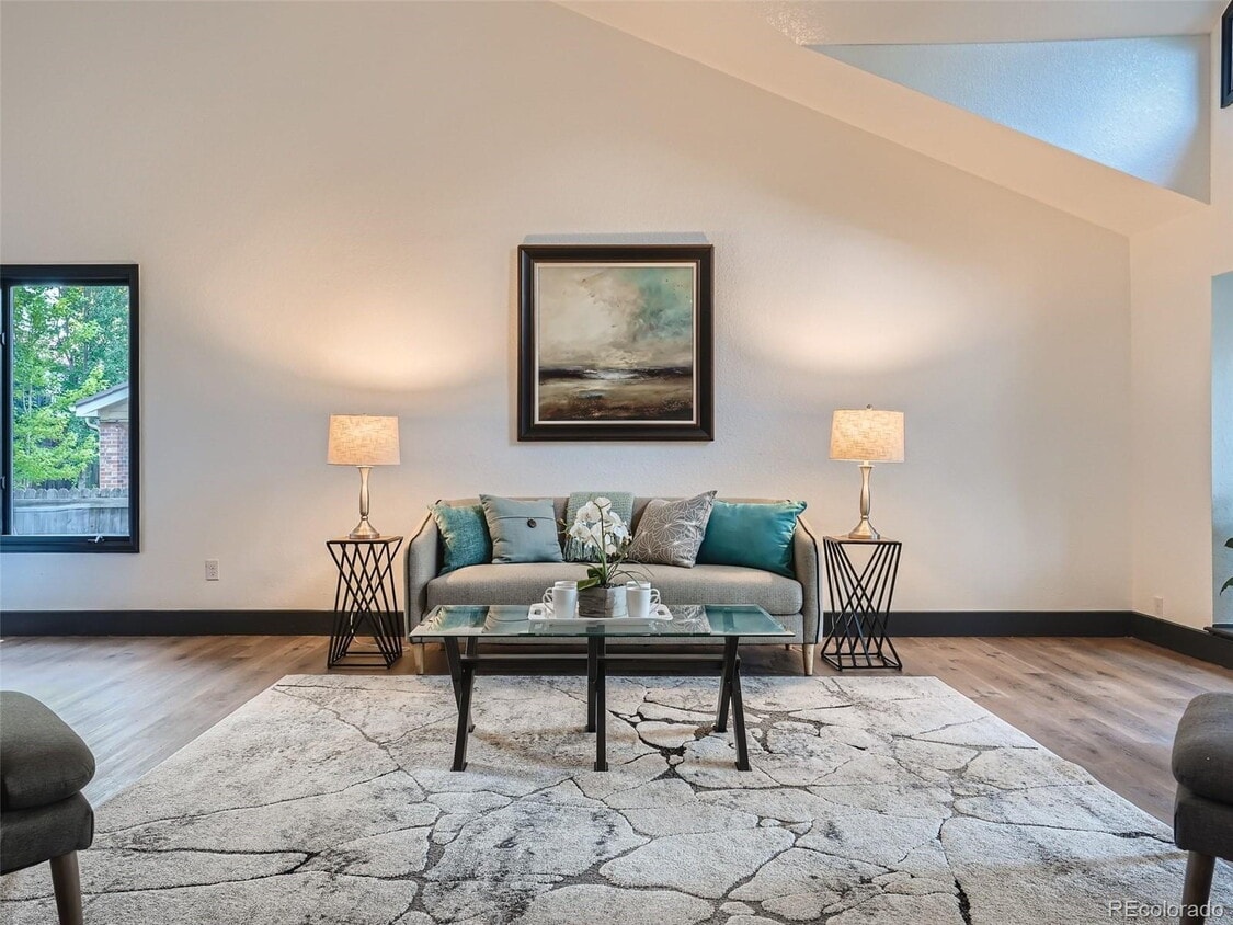 Primary Photo - "Spacious 5-Bedroom Retreat with 3 Full Ba...