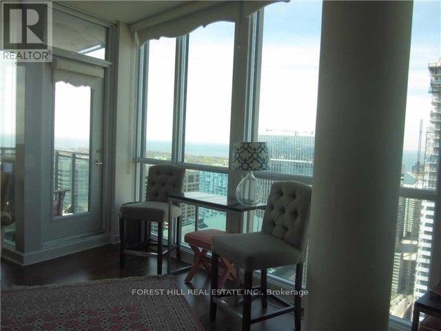 Building Photo - 33 Bay St.