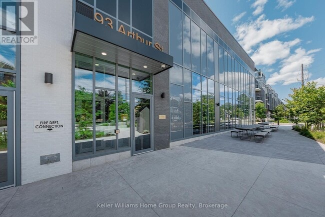 Photo du bâtiment - 93 Arthur St S