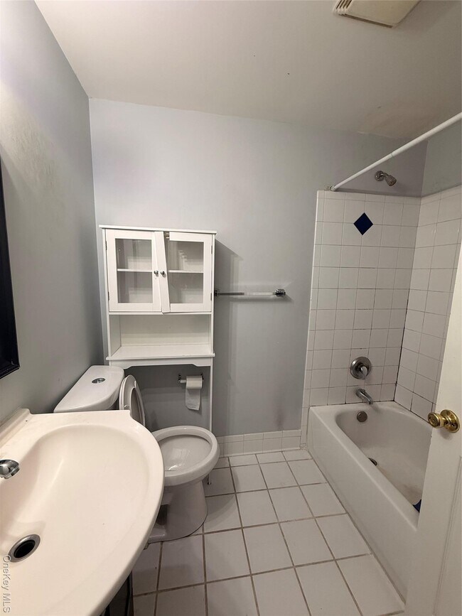 Foto del edificio - 1234 Hoe Ave