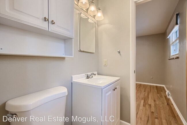Foto del edificio - 3 br, 3 bath House - 231 W Fremont Ave