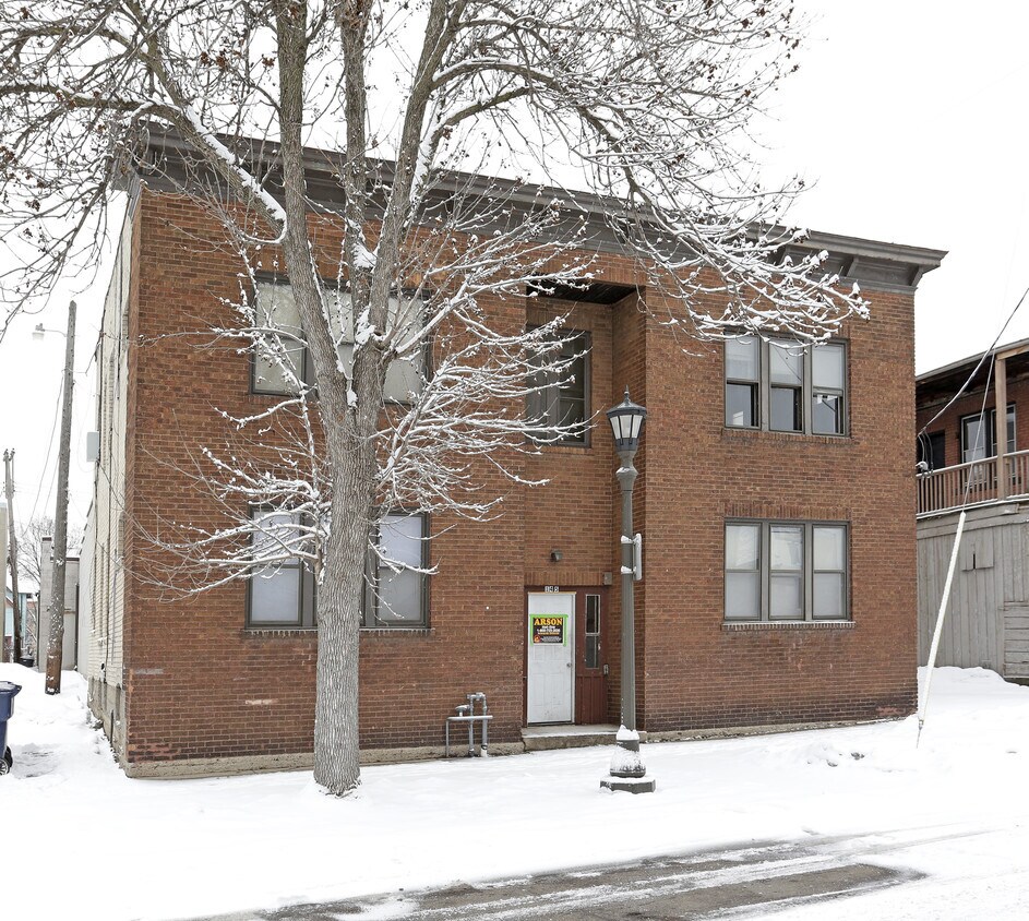 Building Photo - 145 Sherburne Ave