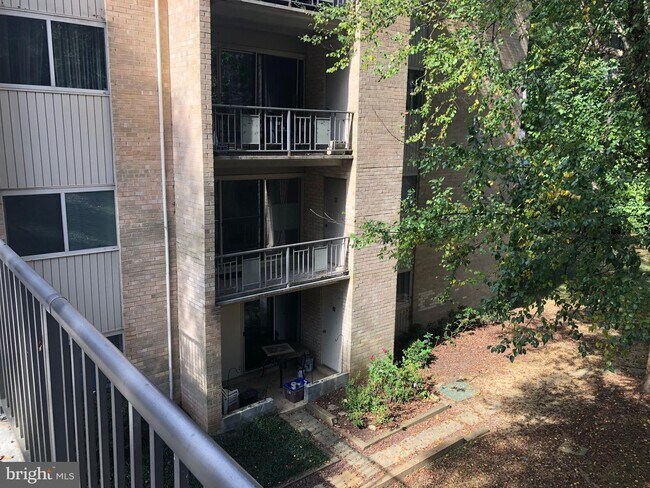 Building Photo - 5105 Crossfield Ct