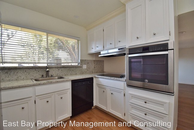 Foto del edificio - 48039 Purpleleaf St