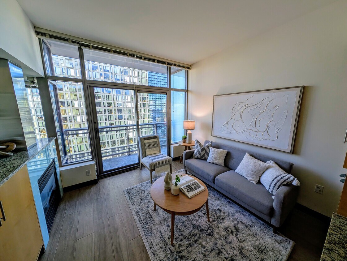 Foto principal - 2033 2nd Ave