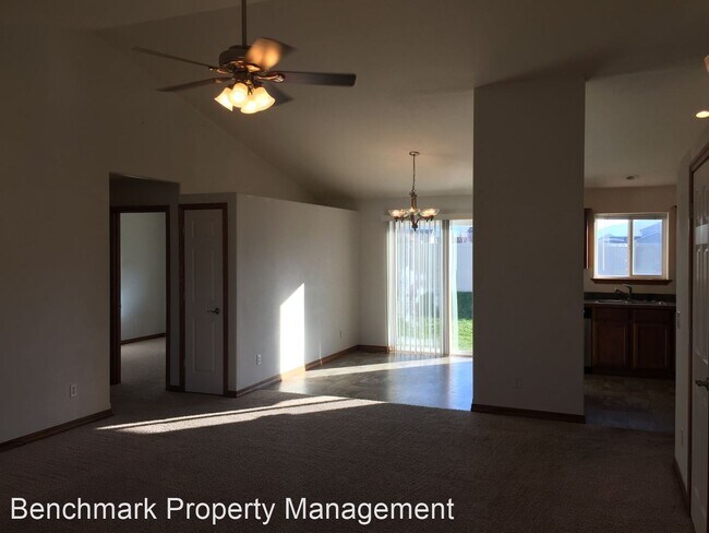 Foto del edificio - 3 br, 2 bath House - 2107 Wagon Trail Loop
