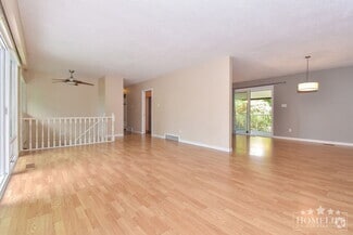 Building Photo - 11078 Hamlin Dr