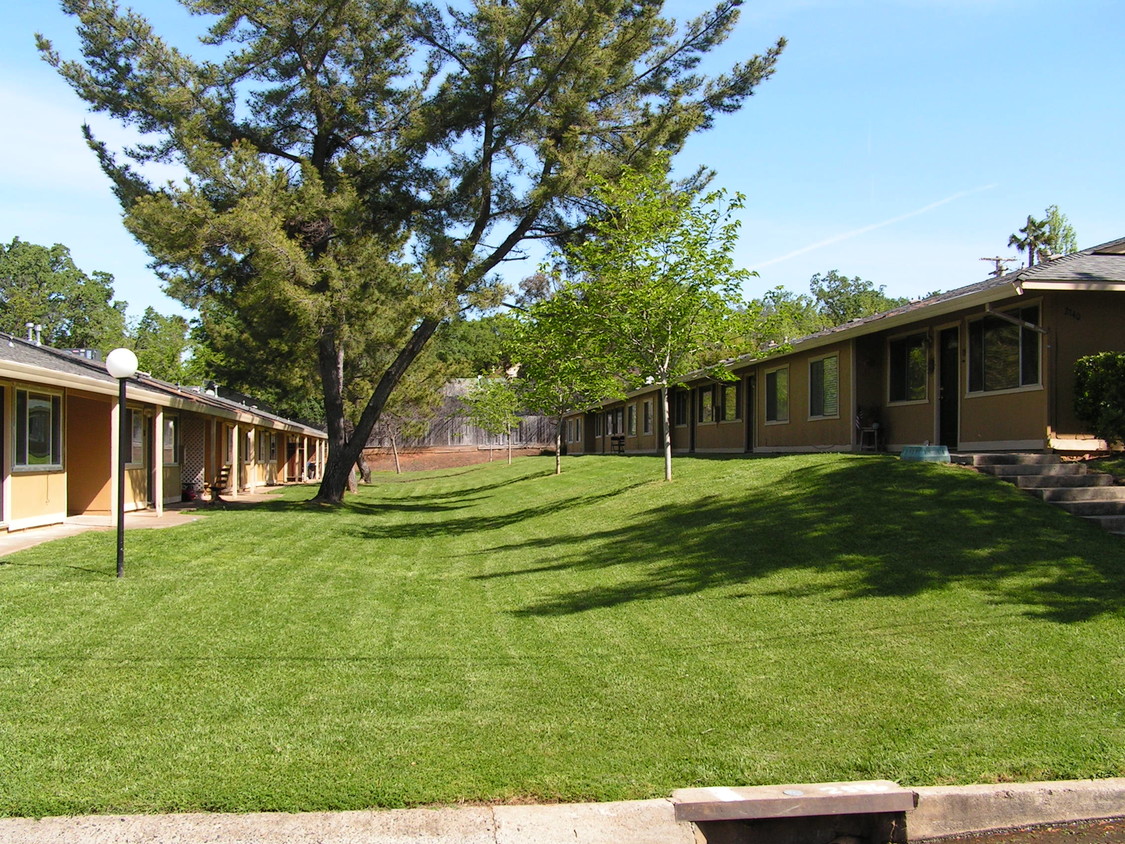 Primary Photo - 2732 Wilson Ave