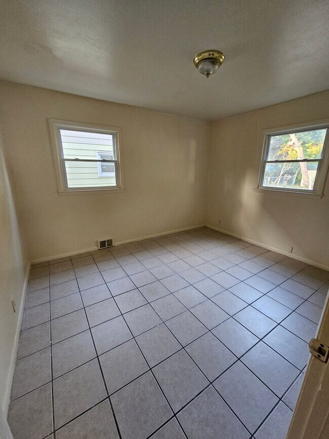 Foto del edificio - 4954-4956 N 48th St. (Duplex)