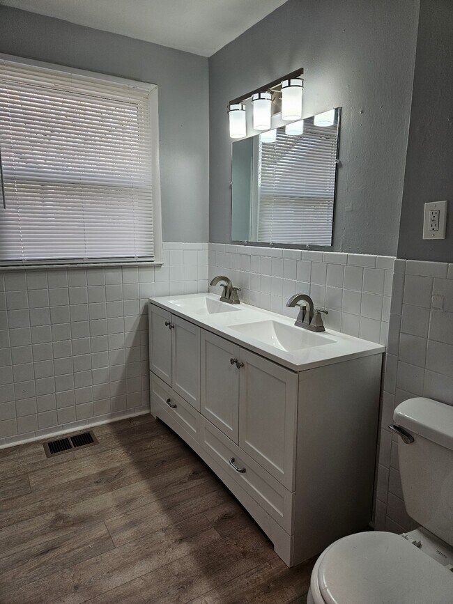 Building Photo - 317 Melvin Jones Dr