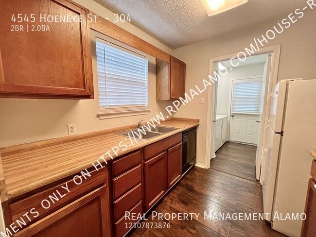 Building Photo - 4545 Hoeneke Dr