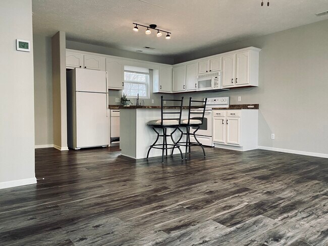 Building Photo - 14657 Ames Plz