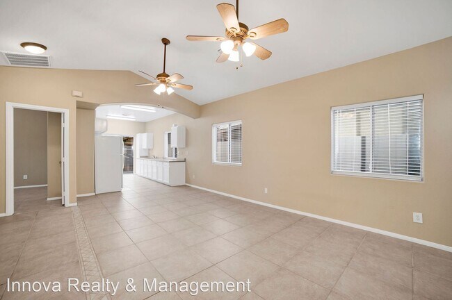 Building Photo - 3 br, 2 bath House - 4685 E Utah Ave