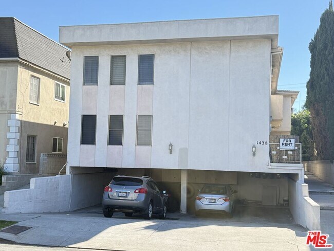 Foto del edificio - 1438 S Canfield Ave