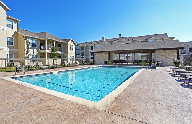 Foto del edificio - Riverhorse Ranch Apartments II