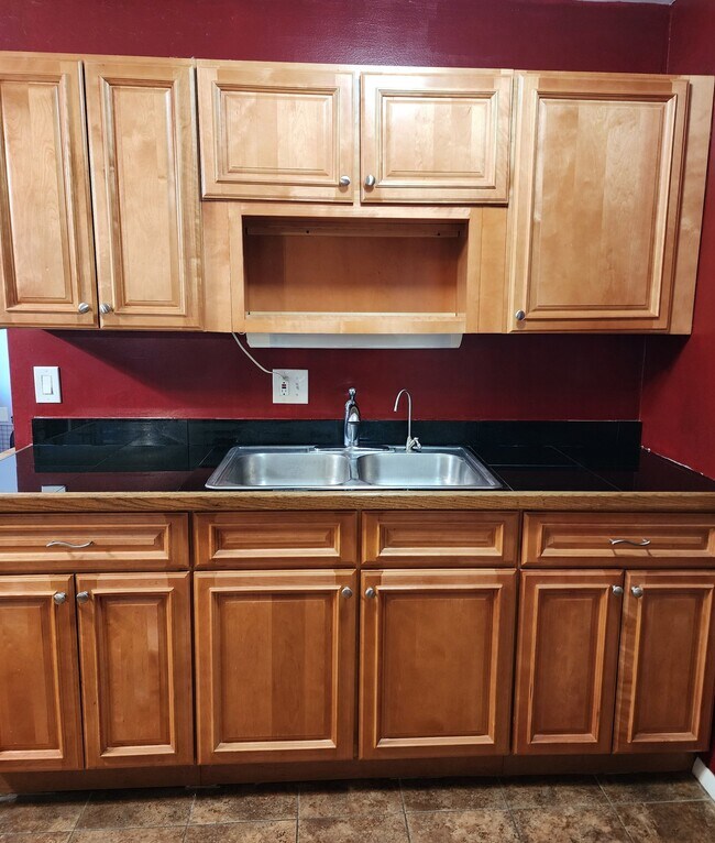 Foto del edificio - 91 Regency Park Dr
