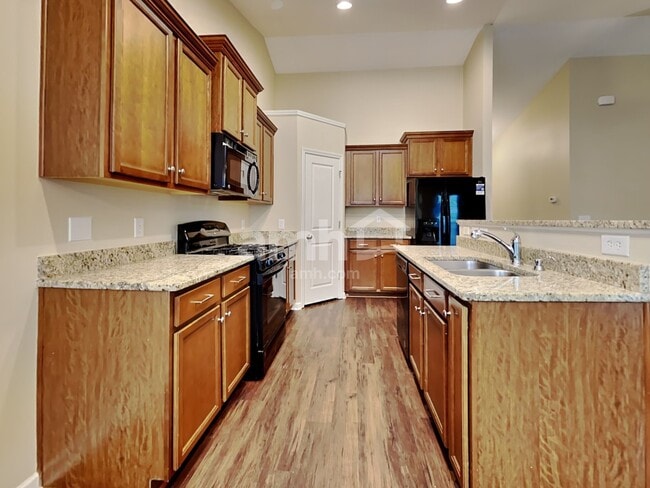 Building Photo - 317 Drayton Place Dr