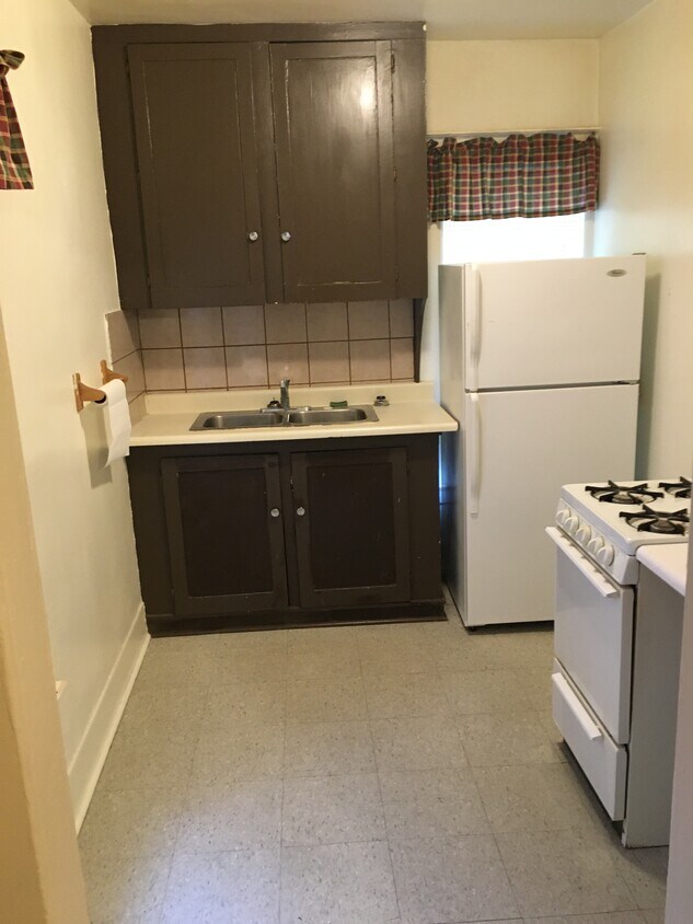 619 N Mill St Unit 619, Clio, MI 48420 Apartments in Clio, MI