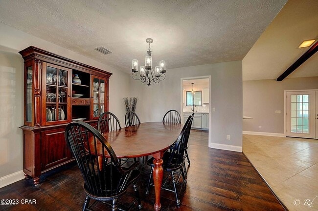 Building Photo - 130 Derby Woods Dr