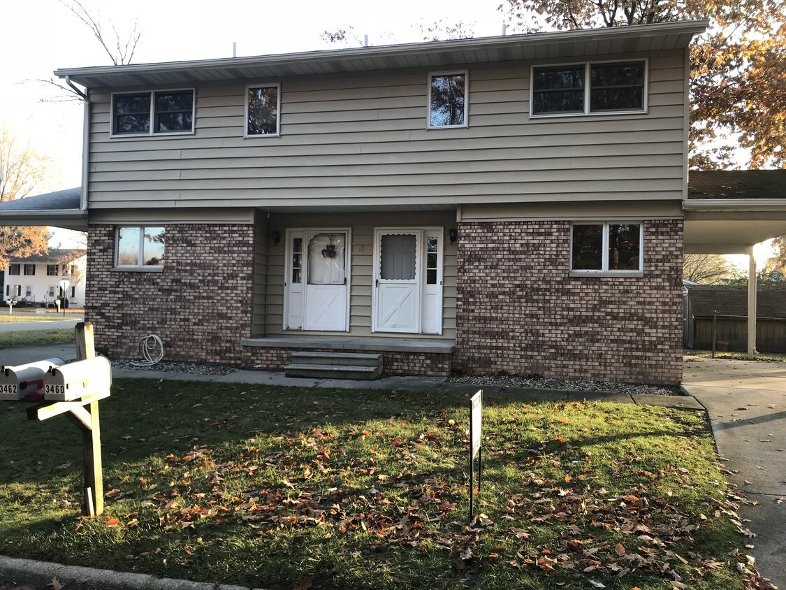 3460 Appomattox Dr, Port Huron, MI 48060 Townhome Rentals in Port Huron MI