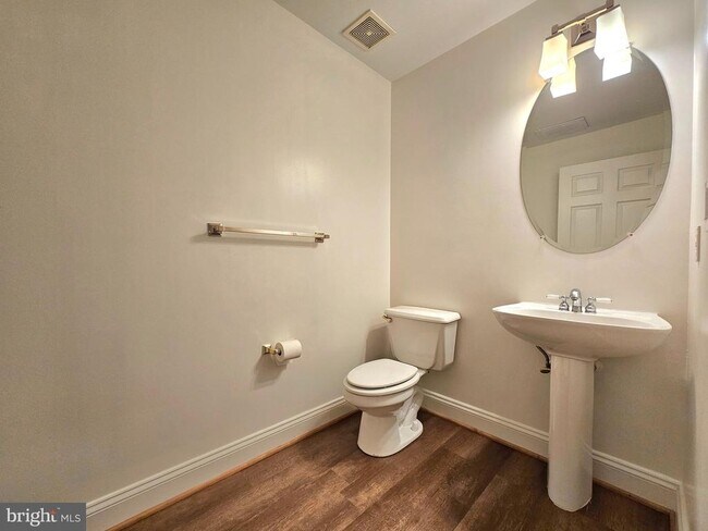Foto del edificio - 315 Hearthstone Mews