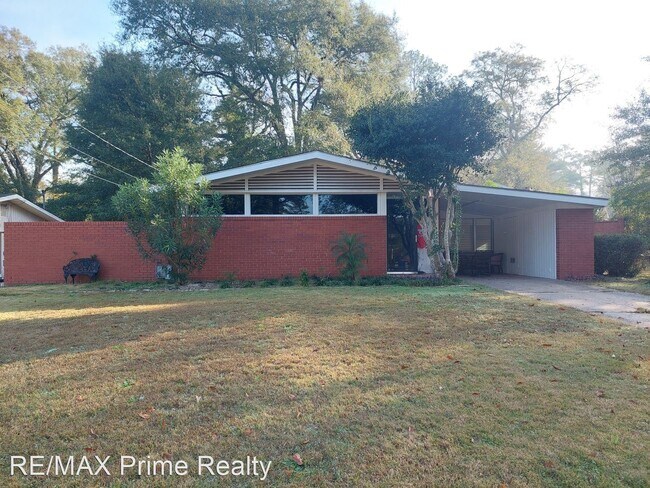 Building Photo - 3 br, 2 bath House - 3100 College Avenue