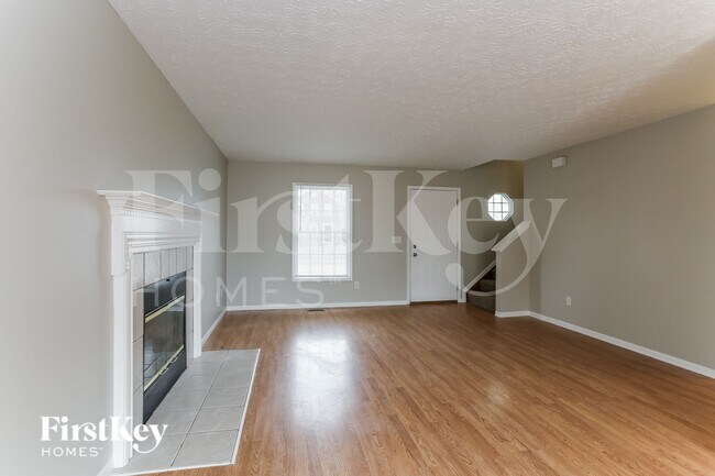 Building Photo - 5842 Rothrock Ct