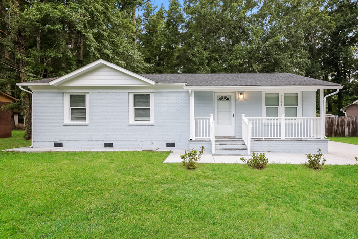 Primary Photo - Wonderful 3 Bedroom in North Charleston!