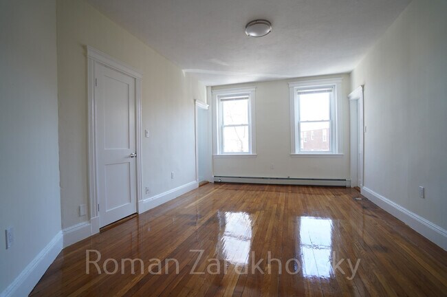 Building Photo - 86 Brainerd Rd