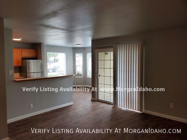 Foto del edificio - 10096 W Garverdale Ln