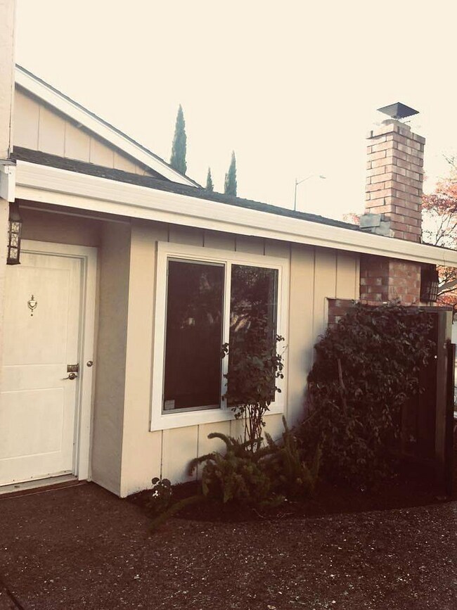 Building Photo - 4 bedroom in Fremont CA 94539