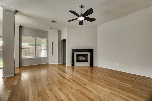 Foto del edificio - 5024 Escambia Terrace