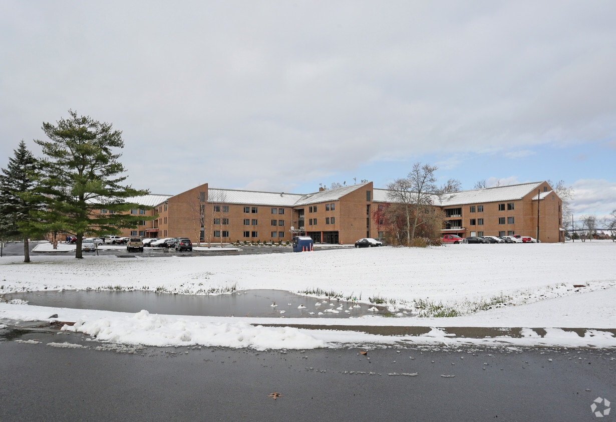 Building Photo - Griffiss Park Suites