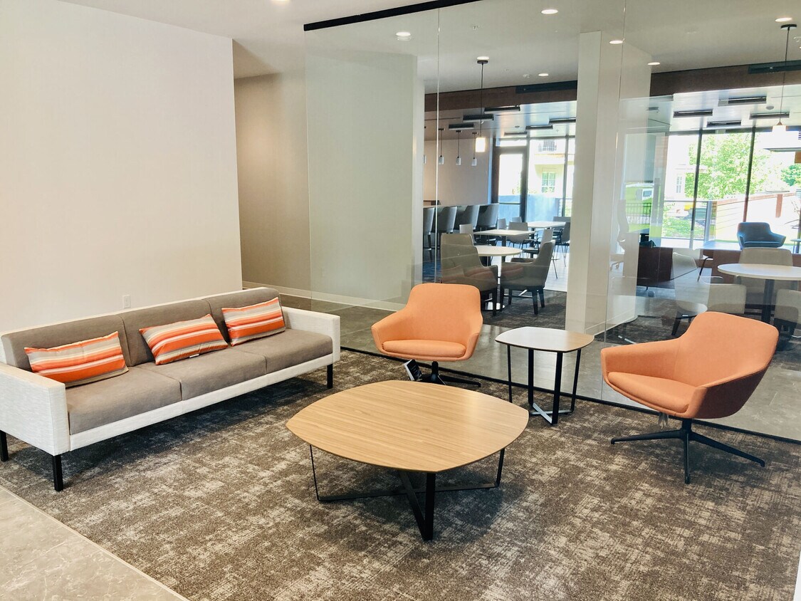 The James on Grand Apartments in Des Moines, IA