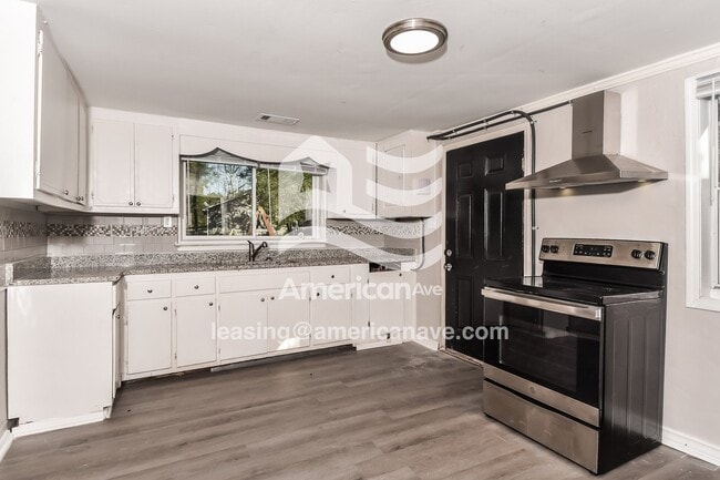 Foto del edificio - 305 Virginia Ave