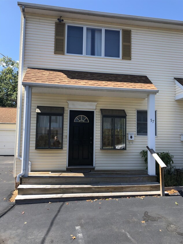 Primary Photo - 35 Princeton Ave