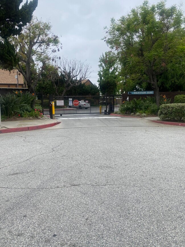 13915 Bayside Dr Unit 78, Norwalk, CA 90650 Condo for Rent in Norwalk