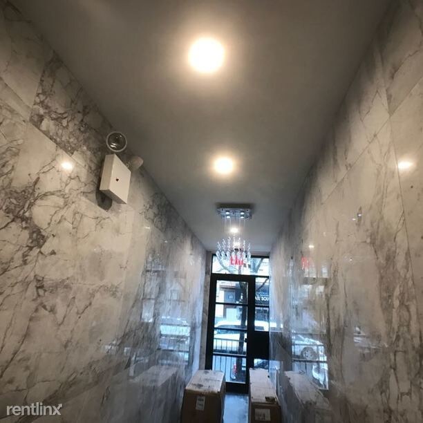 Foto del edificio - 659 Seneca Ave