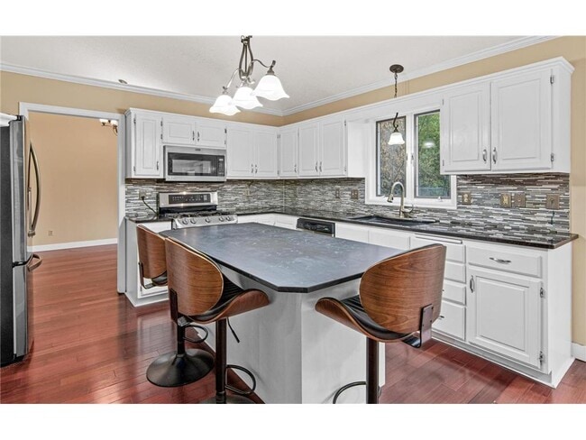 Building Photo - 1142 Marnie Ct