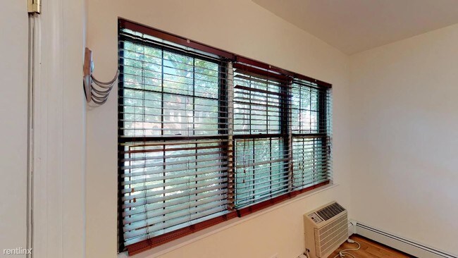Foto del edificio - 3 br, 2 bath House - 280 Burns St Duplex