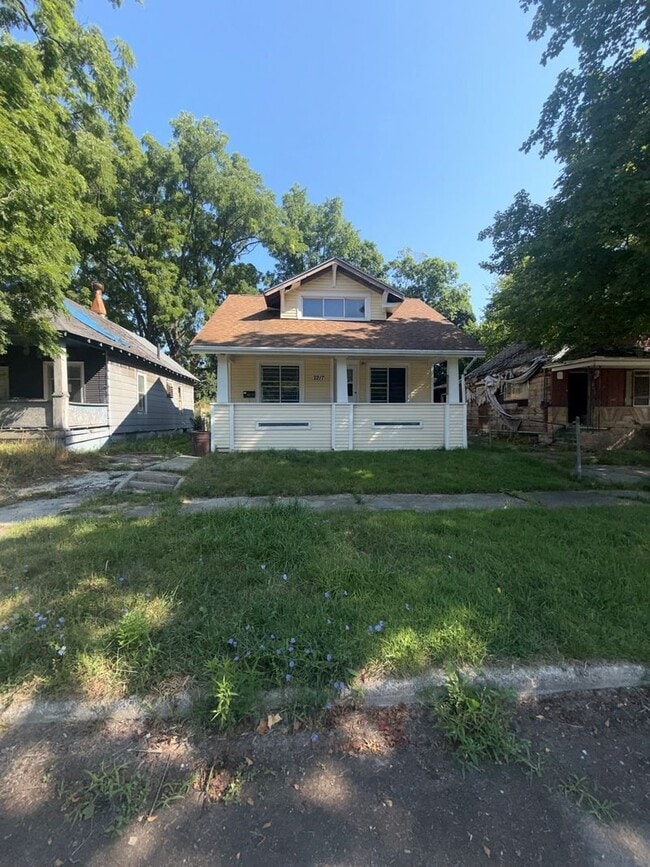 Building Photo - 2217 Maryland Ave