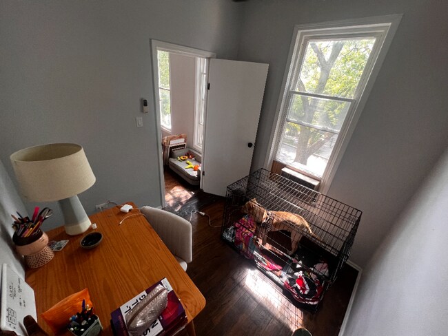 Foto del edificio - 1619 N Whipple St