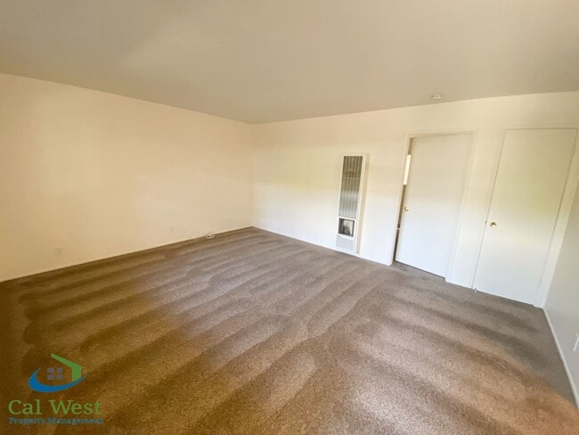Building Photo - 315 Bellerose Dr